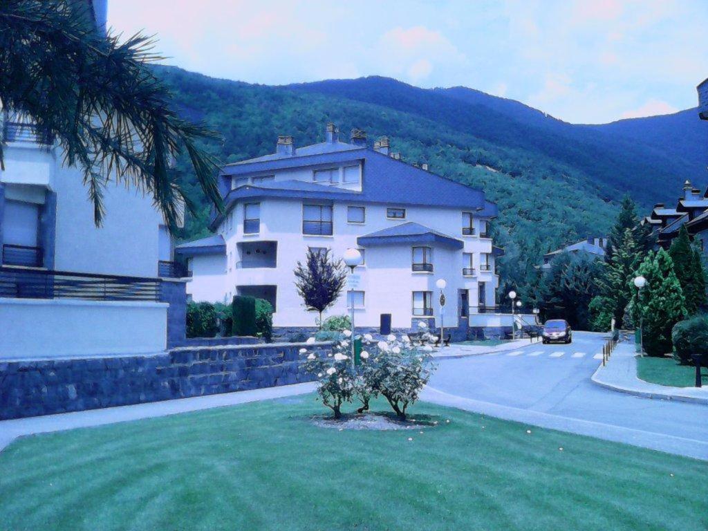 apartamento Valles Blancos 3-6 Biescas  Exterior foto